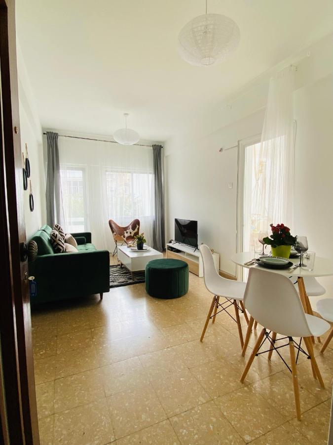 Boho-Chic One Bedroom Flat In Engomi Exterior foto